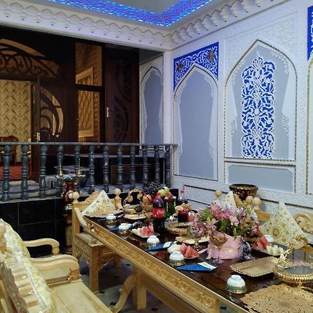 Hotel Rizqiro'Z Boutique بخارى المظهر الخارجي الصورة