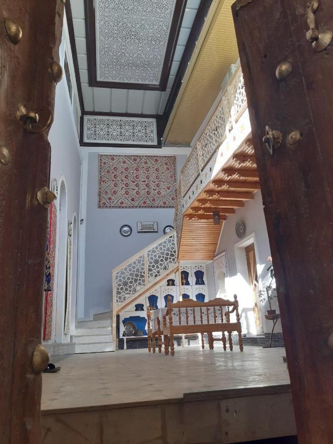Hotel Rizqiro'Z Boutique بخارى المظهر الخارجي الصورة