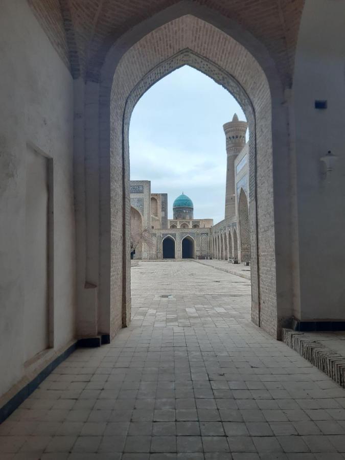 Hotel Rizqiro'Z Boutique بخارى المظهر الخارجي الصورة