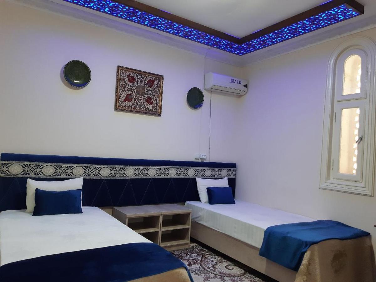 Hotel Rizqiro'Z Boutique بخارى المظهر الخارجي الصورة
