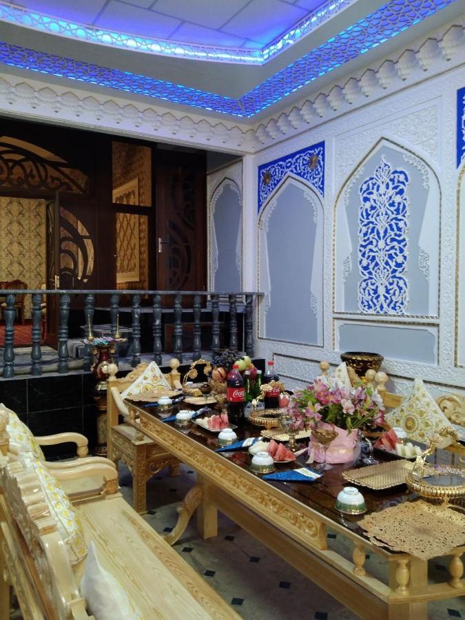 Hotel Rizqiro'Z Boutique بخارى المظهر الخارجي الصورة