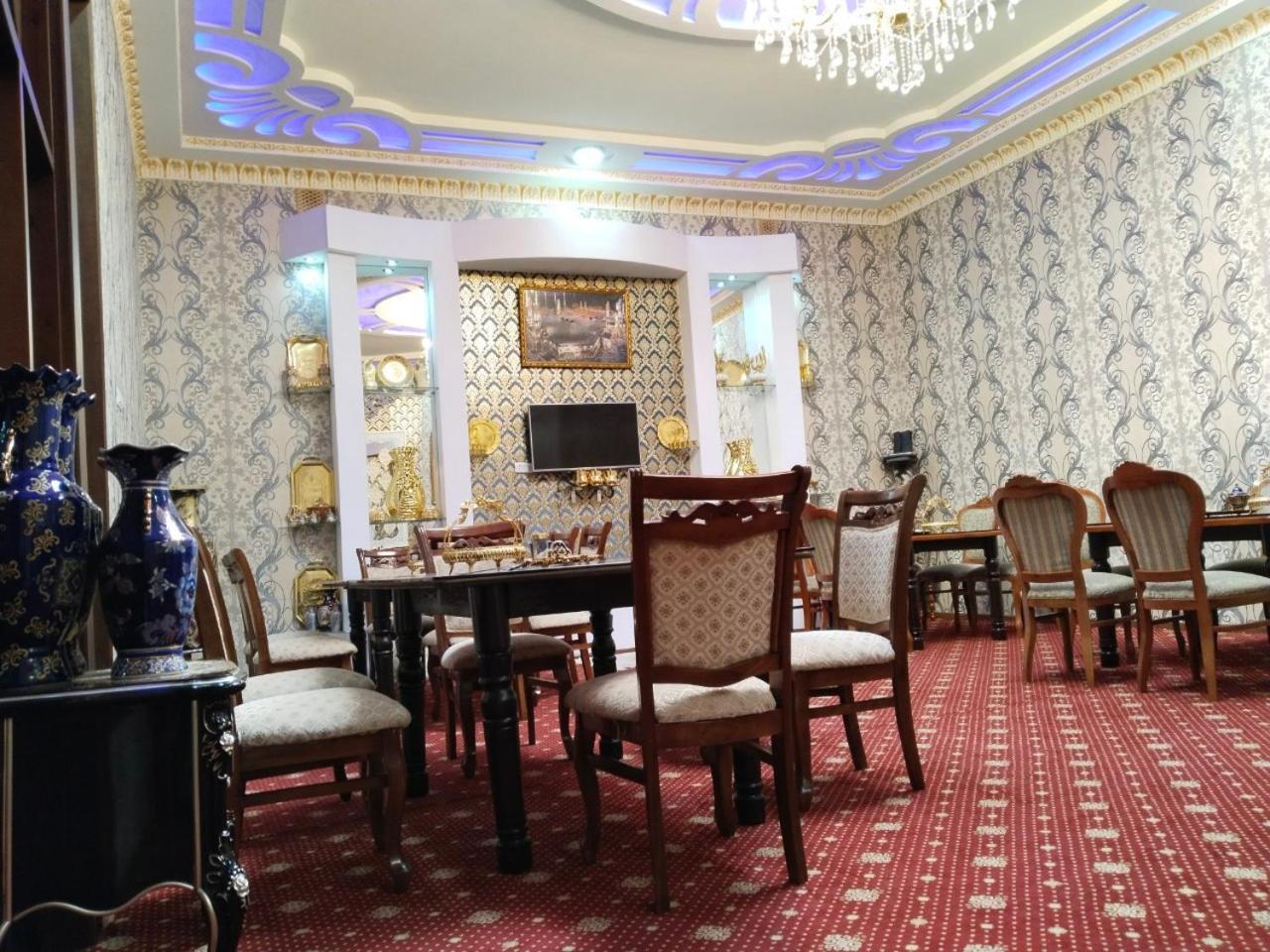 Hotel Rizqiro'Z Boutique بخارى المظهر الخارجي الصورة