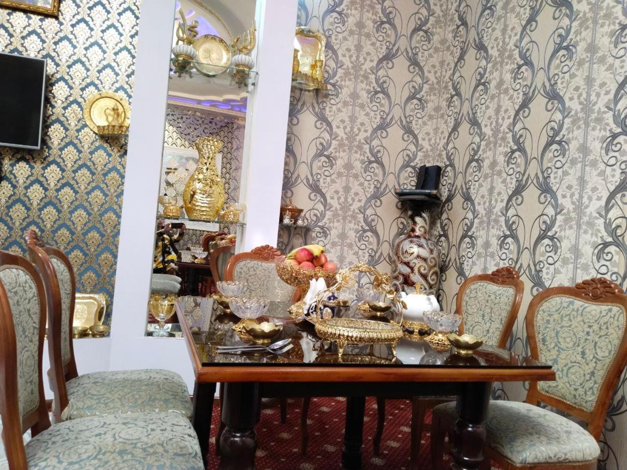 Hotel Rizqiro'Z Boutique بخارى المظهر الخارجي الصورة