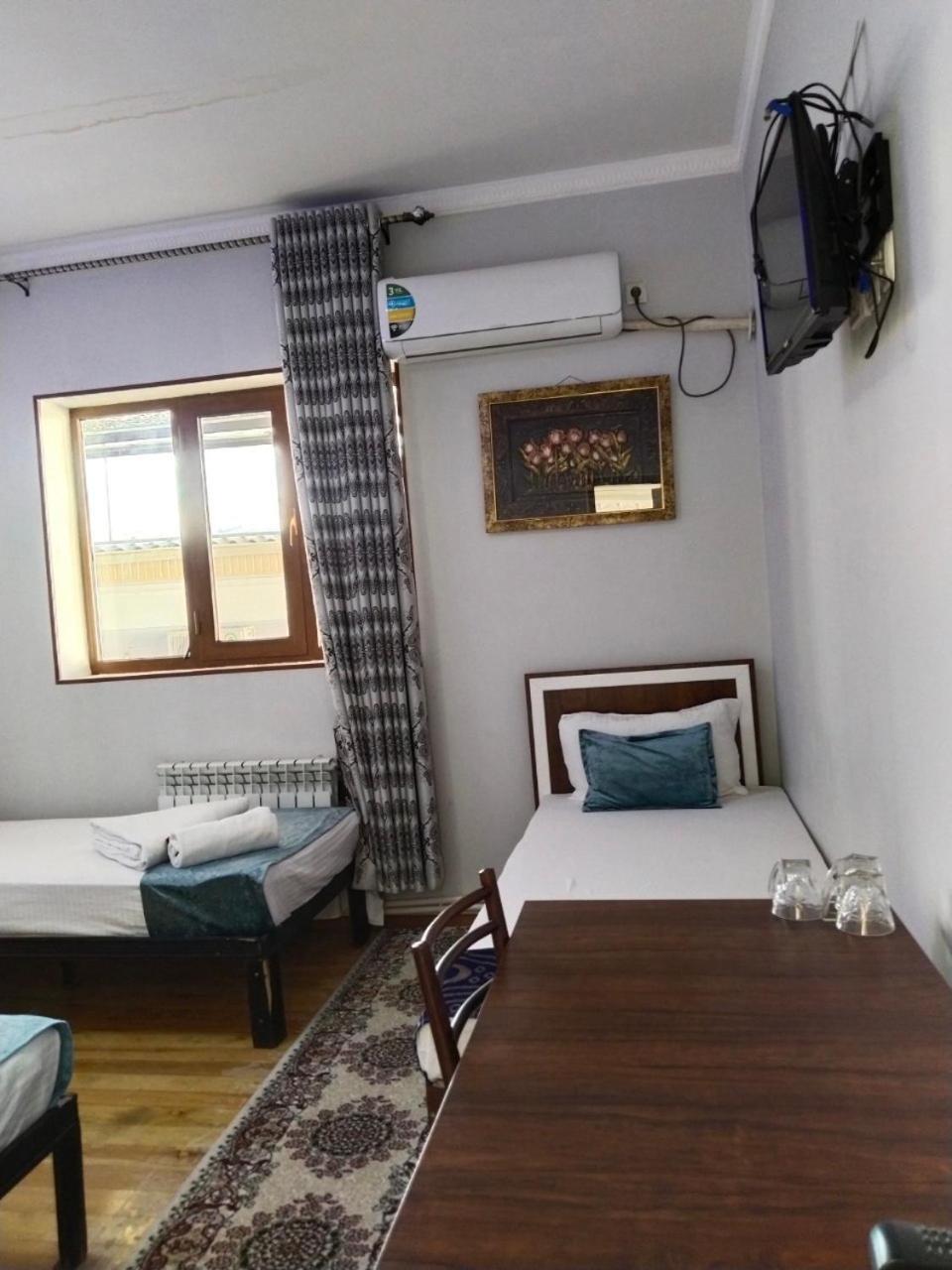Hotel Rizqiro'Z Boutique بخارى المظهر الخارجي الصورة