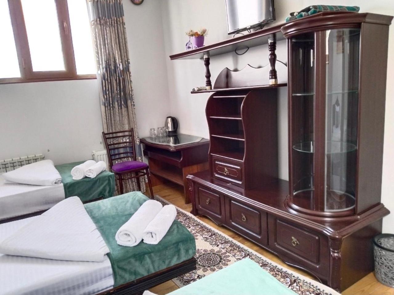 Hotel Rizqiro'Z Boutique بخارى المظهر الخارجي الصورة
