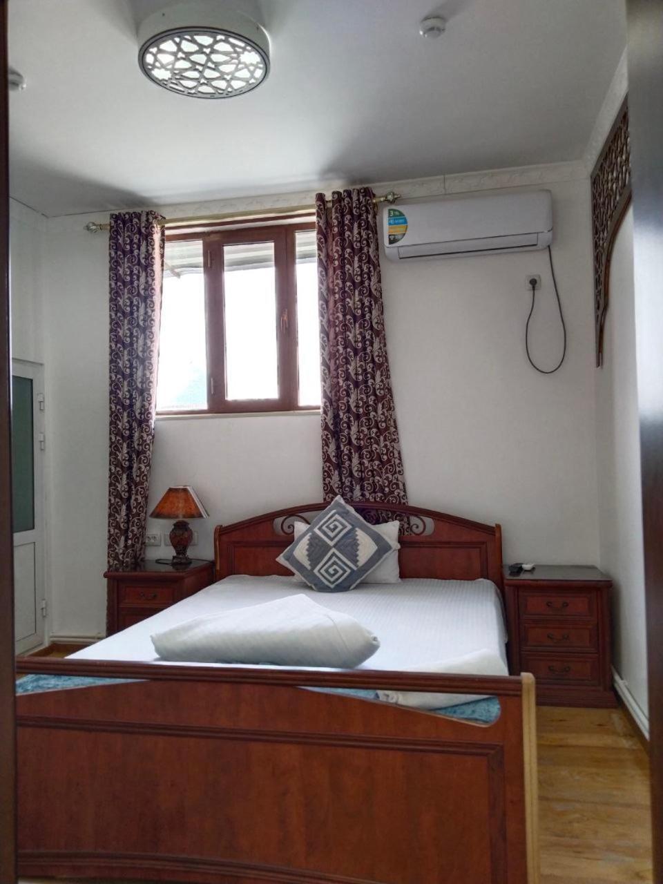 Hotel Rizqiro'Z Boutique بخارى المظهر الخارجي الصورة
