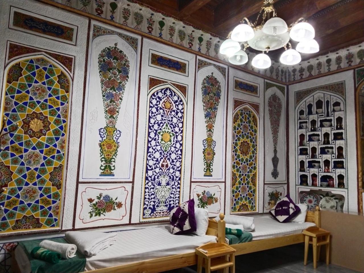 Hotel Rizqiro'Z Boutique بخارى المظهر الخارجي الصورة