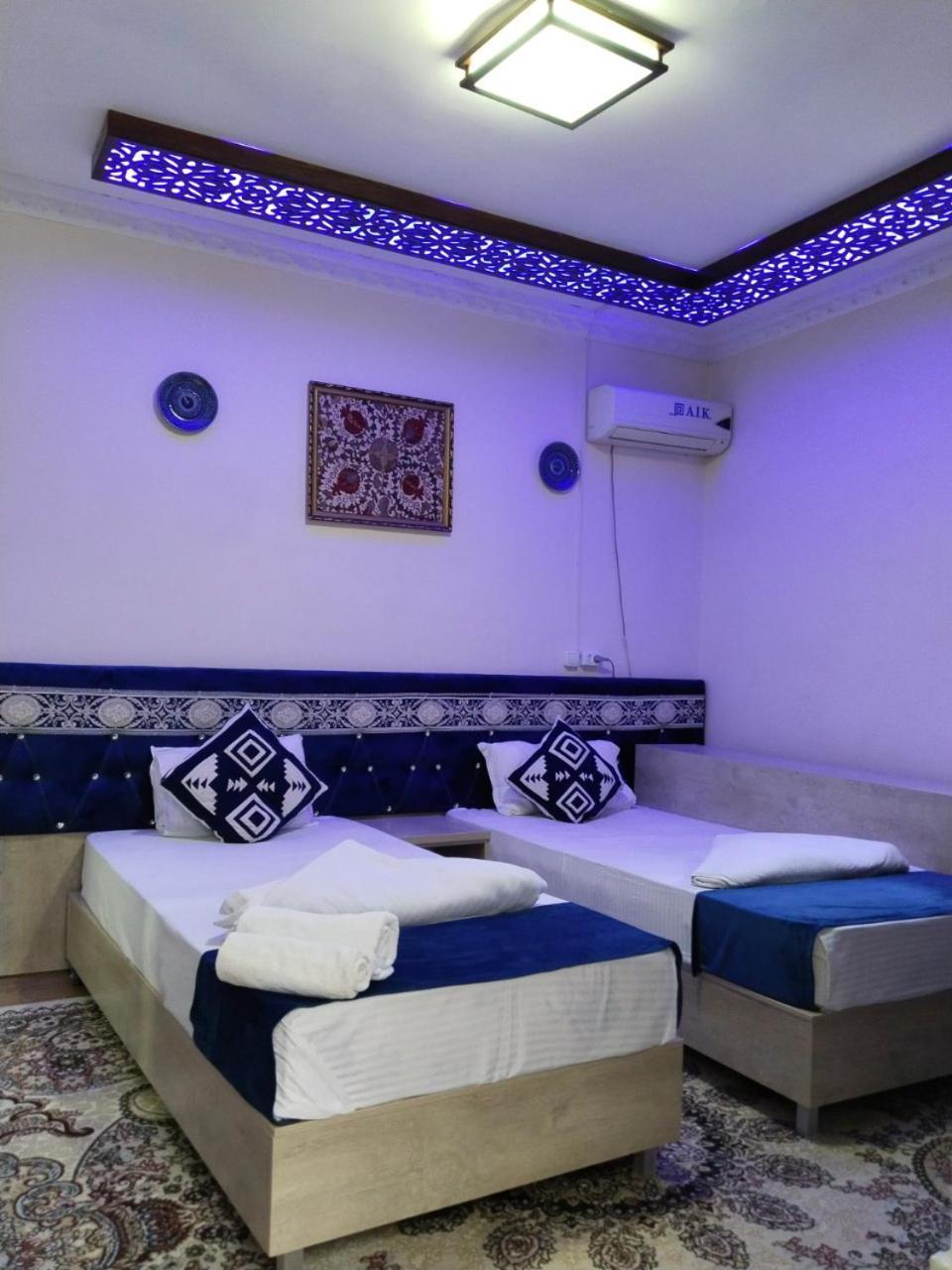 Hotel Rizqiro'Z Boutique بخارى المظهر الخارجي الصورة