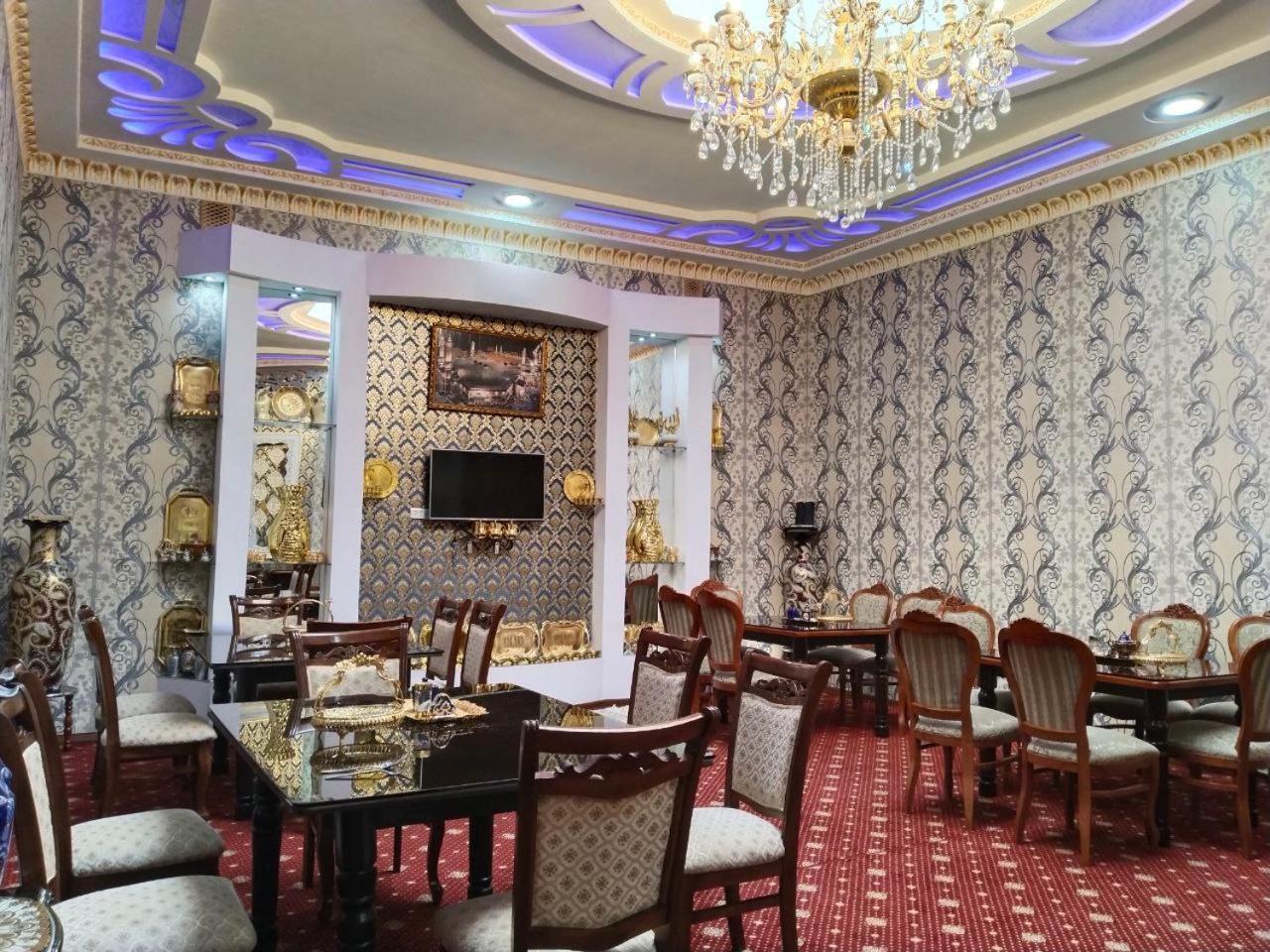 Hotel Rizqiro'Z Boutique بخارى المظهر الخارجي الصورة