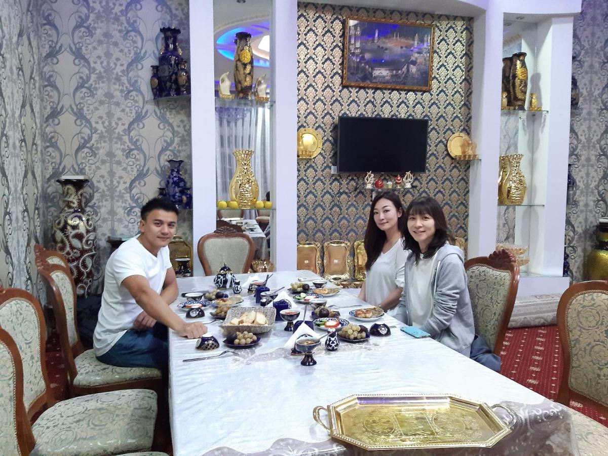 Hotel Rizqiro'Z Boutique بخارى المظهر الخارجي الصورة